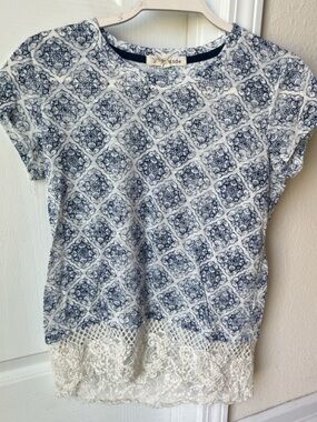 Rewind Navy Blue Printed Tee with Cream Lace Detail